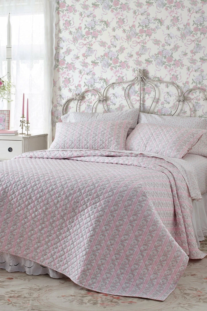 LSF Bedding Marigold Wreath Quilt And Sham Set